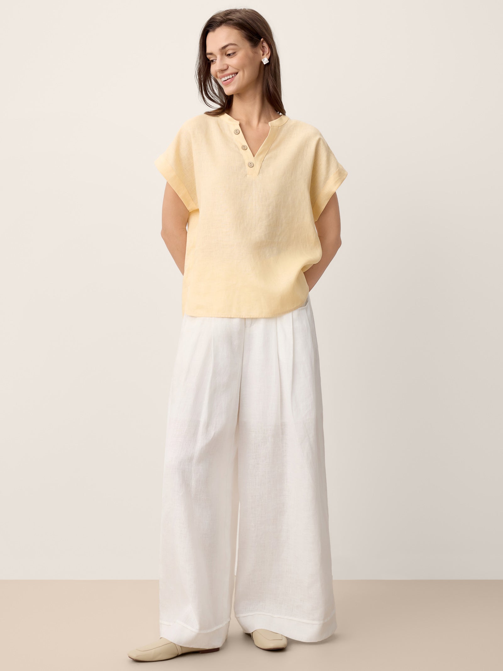 100% Linen Stand-Collar Curved-Hem Top CRESSA