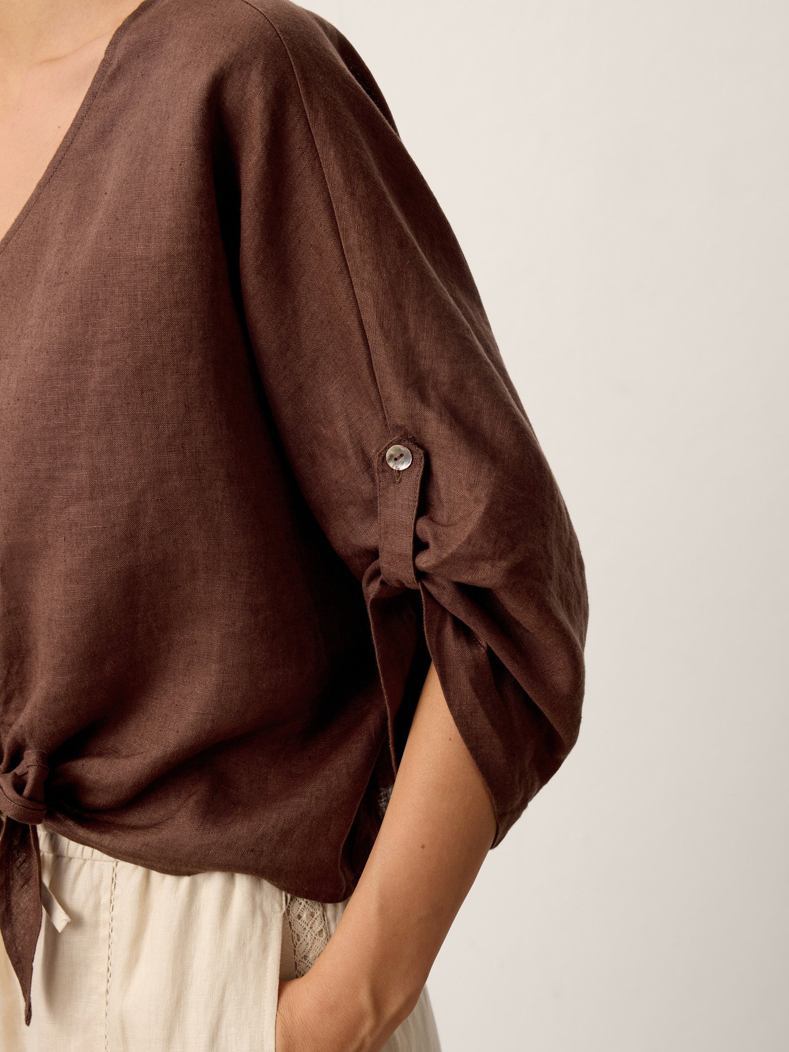 100% Linen Twist-Hem Batwing Top LAVENA