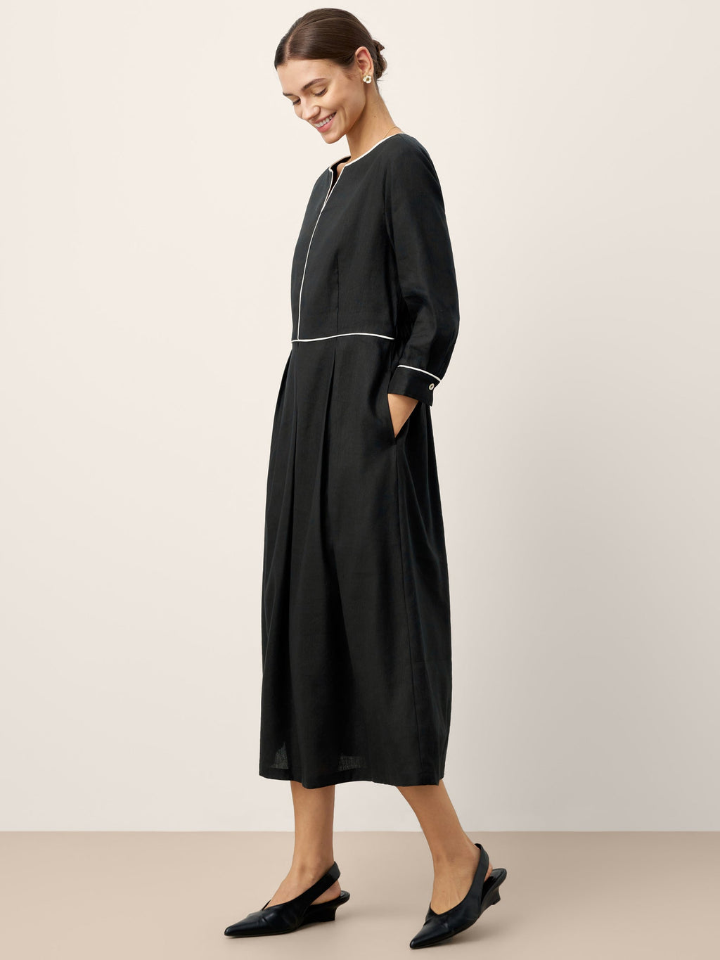 Linen-Lyocell Contrast Trim Gathered Midi Dress NYX