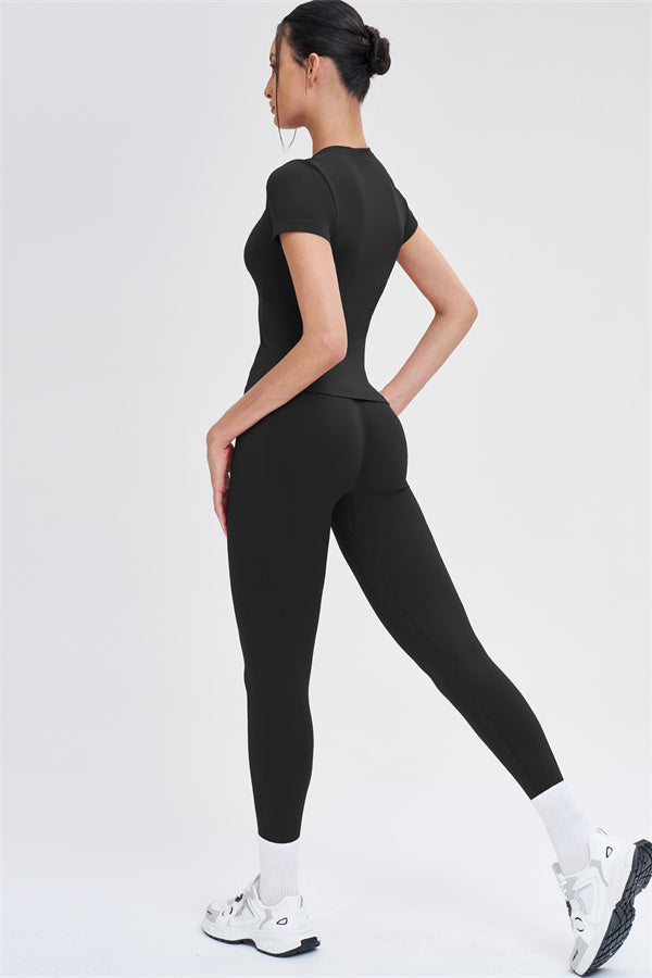 The Whim T-shirt Leggings 2-Piece Set